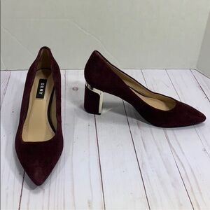 DKNY deep plumb block heeled pumps